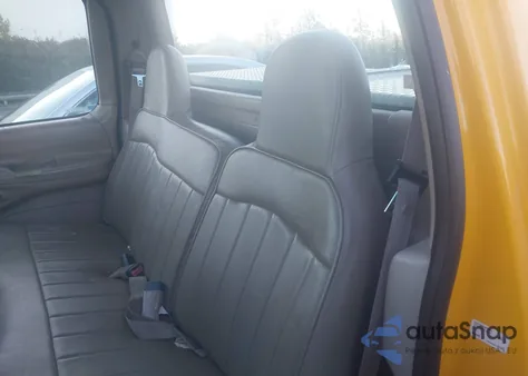 1998 Ford F-150 Lariat/Standard/Xl/Xlt из США, поврежденный, VIN 1FTRF17W0WKB40813